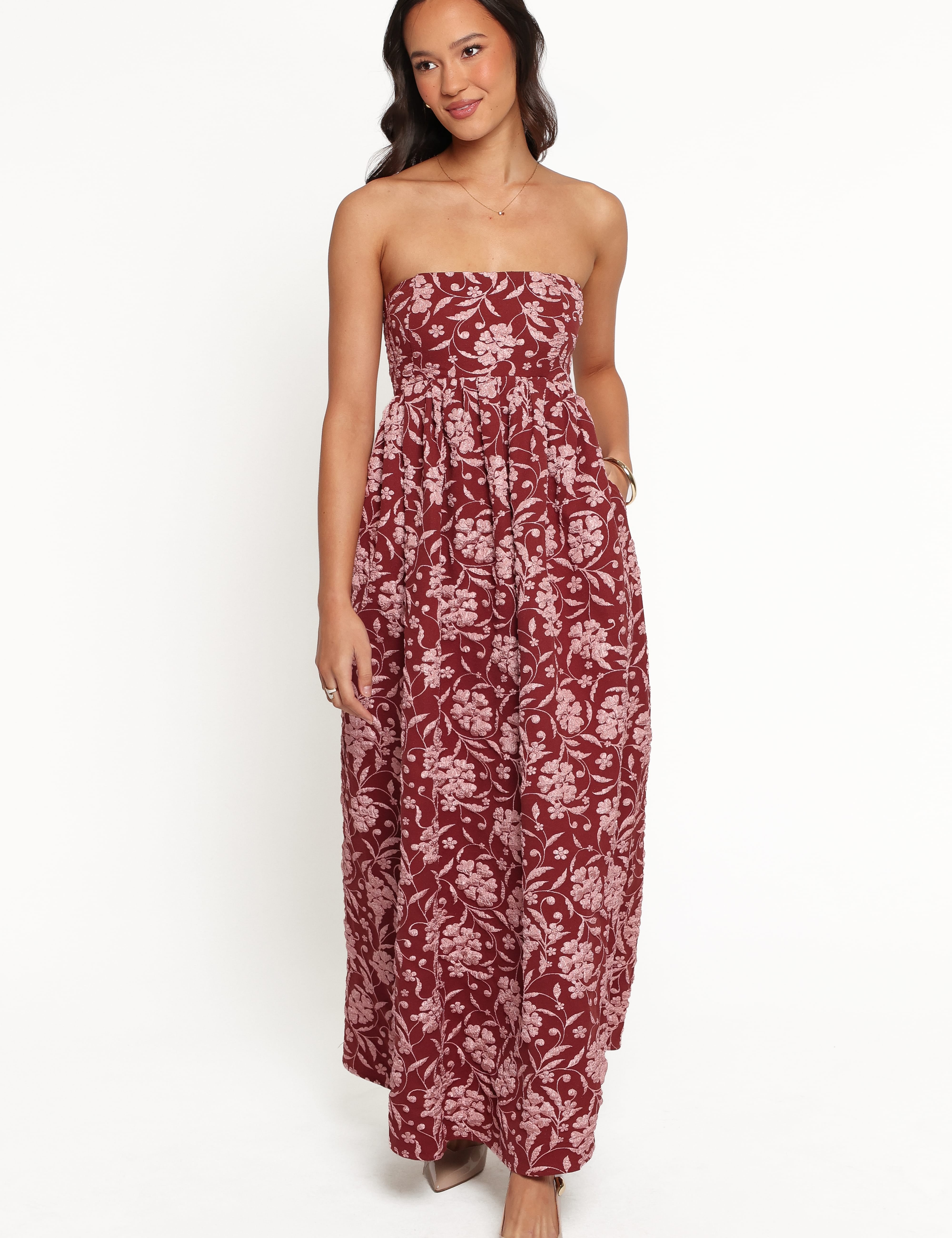 dresses-orabella-maxi-dress-red-floral-1253143713.jpg