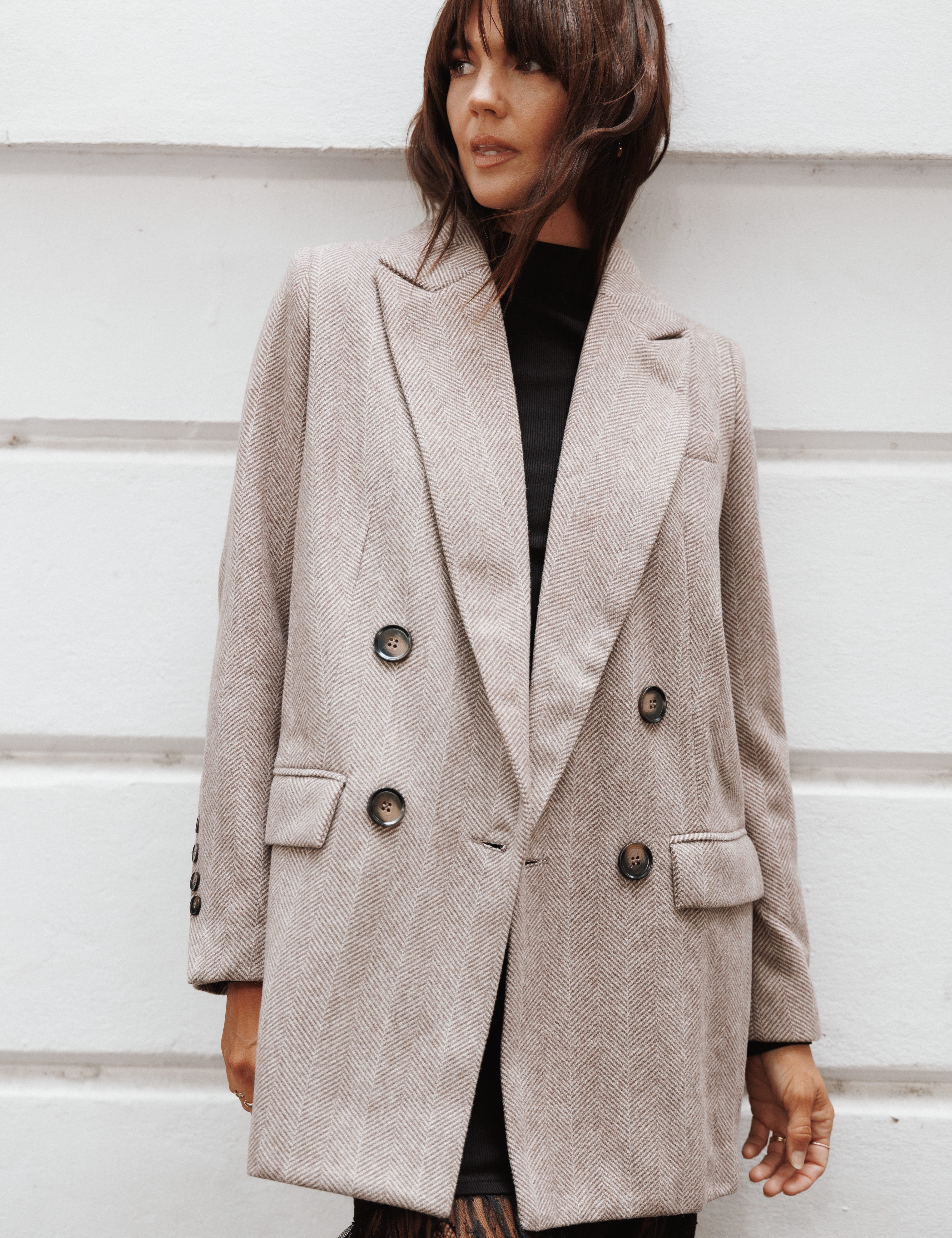 outerwear-dixon-oversized-boyfriend-blazer-taupe-herringbone-1259060861.jpg