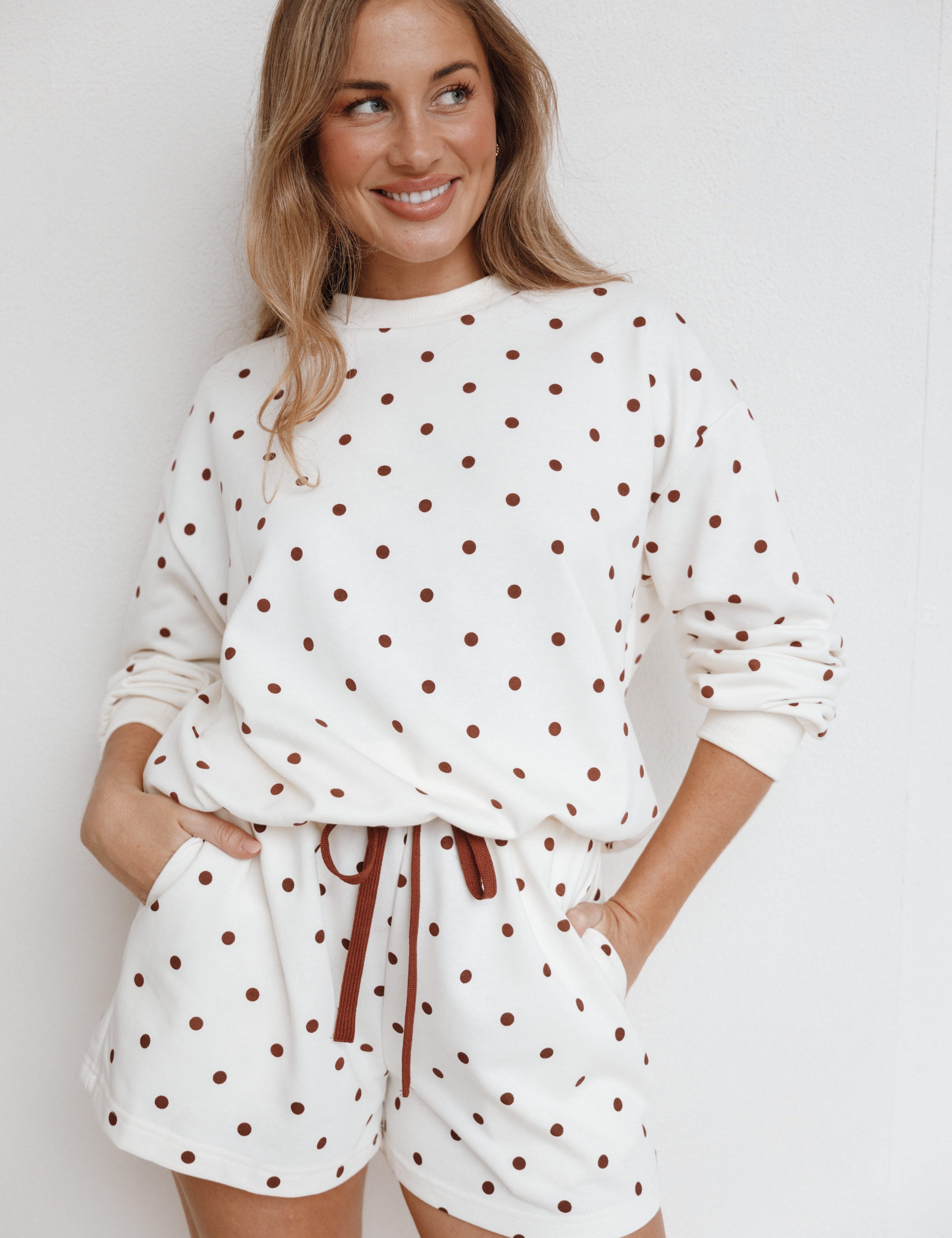 outerwear-novie-sweatshirt-brown-polka-dot-1250746285.jpg