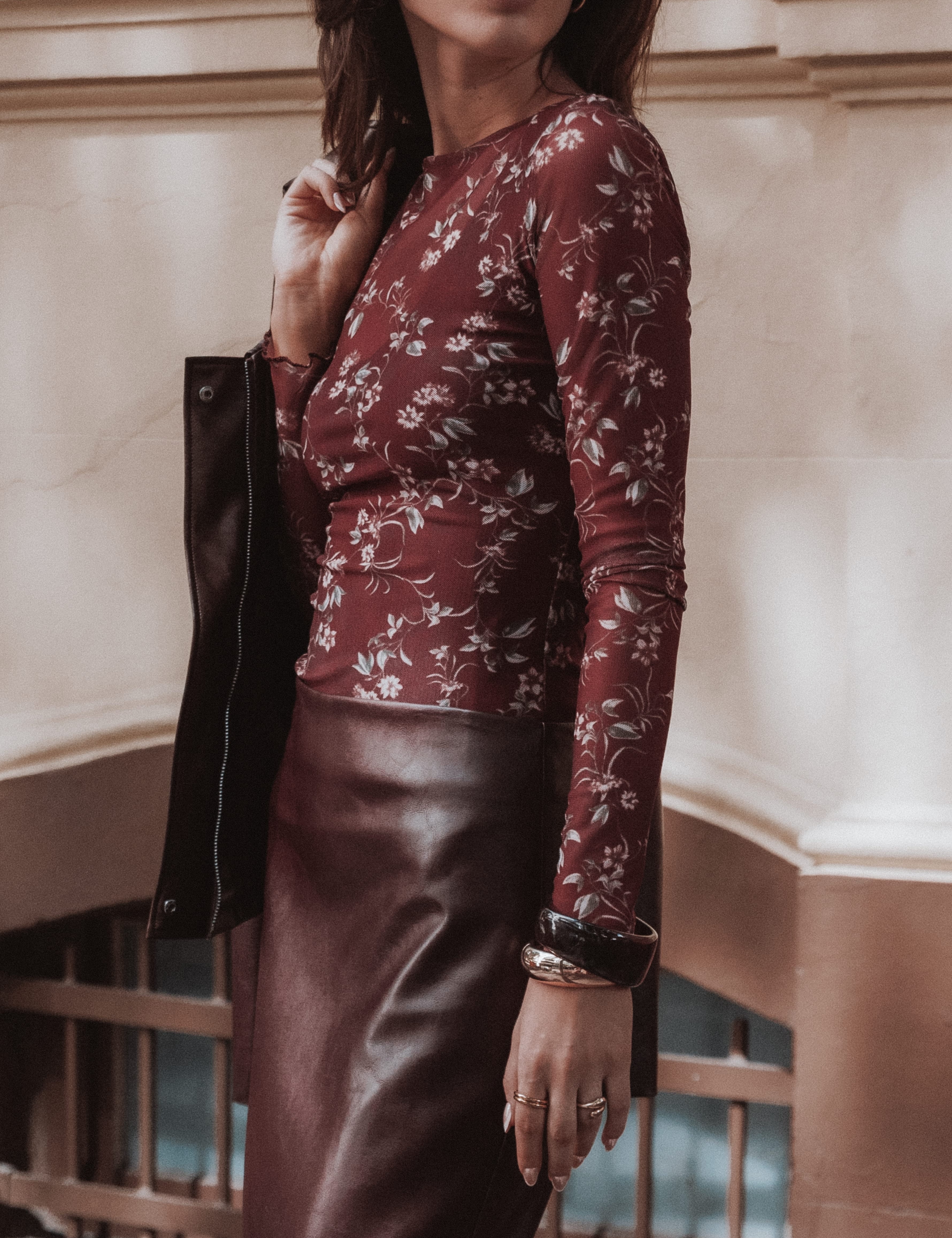 tops-ermen-mesh-top-rust-floral-1257442091.jpg