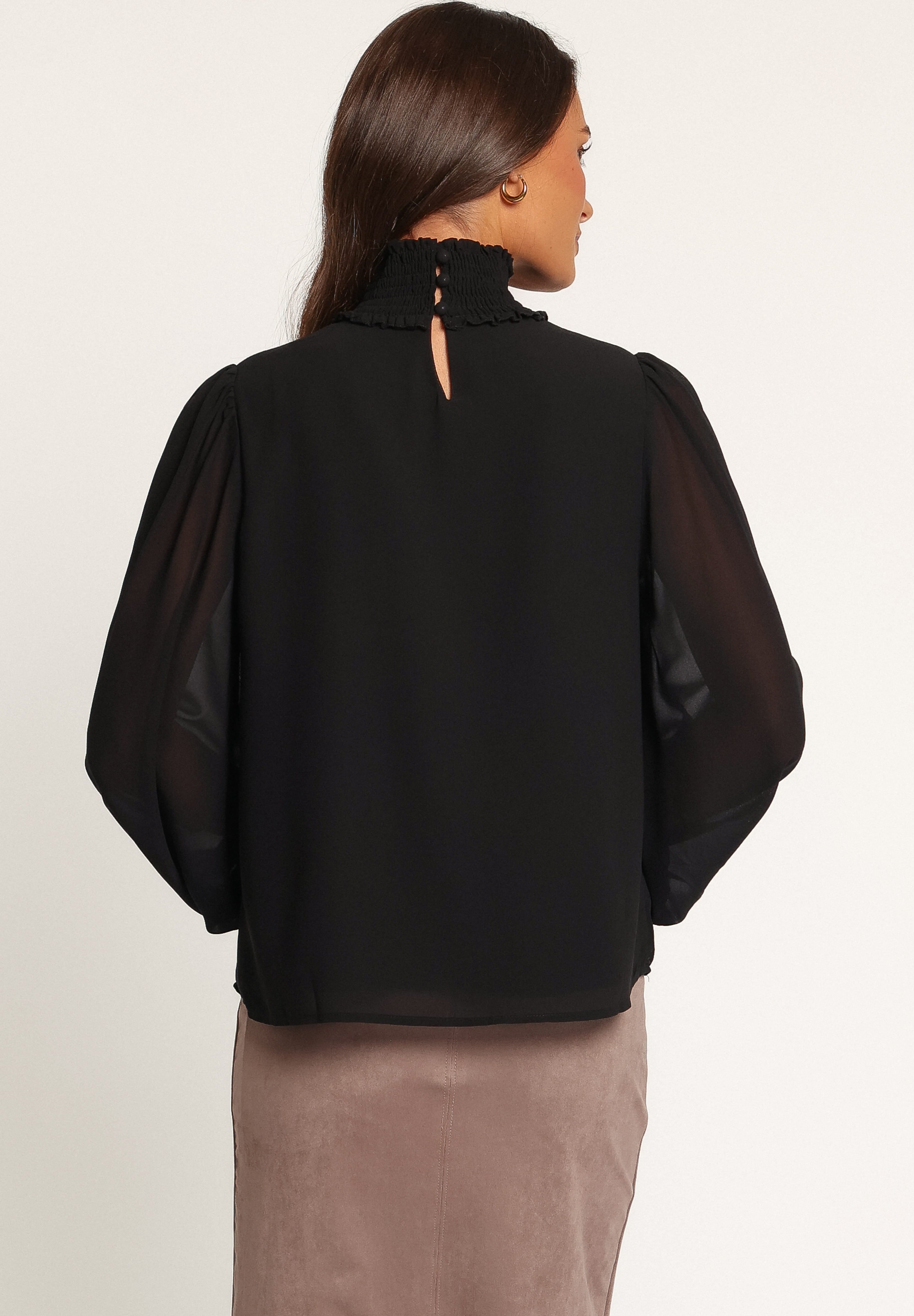 Linna Smocked Keyhole Top - Black