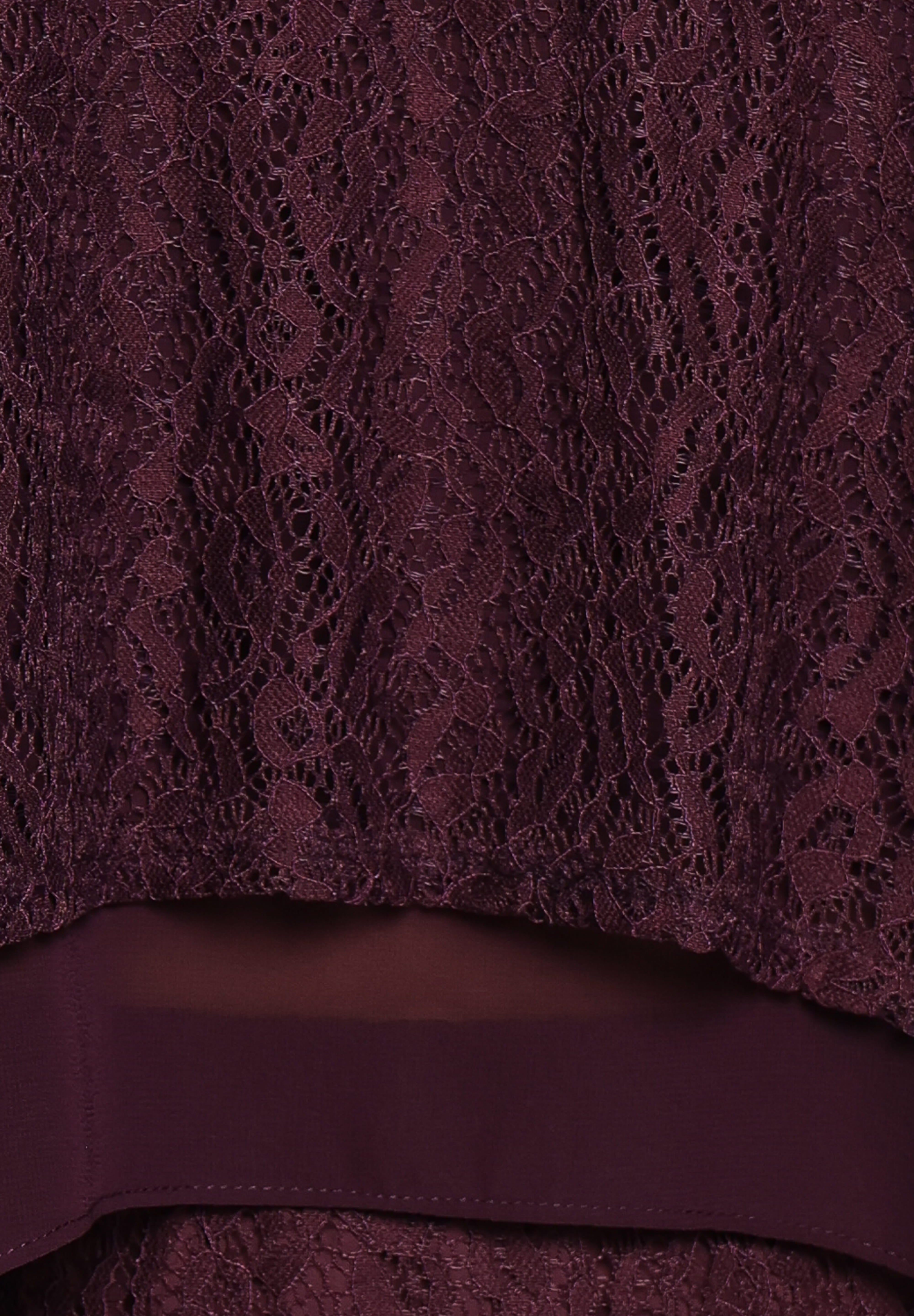 Tracy Halter Top - Plum Lace